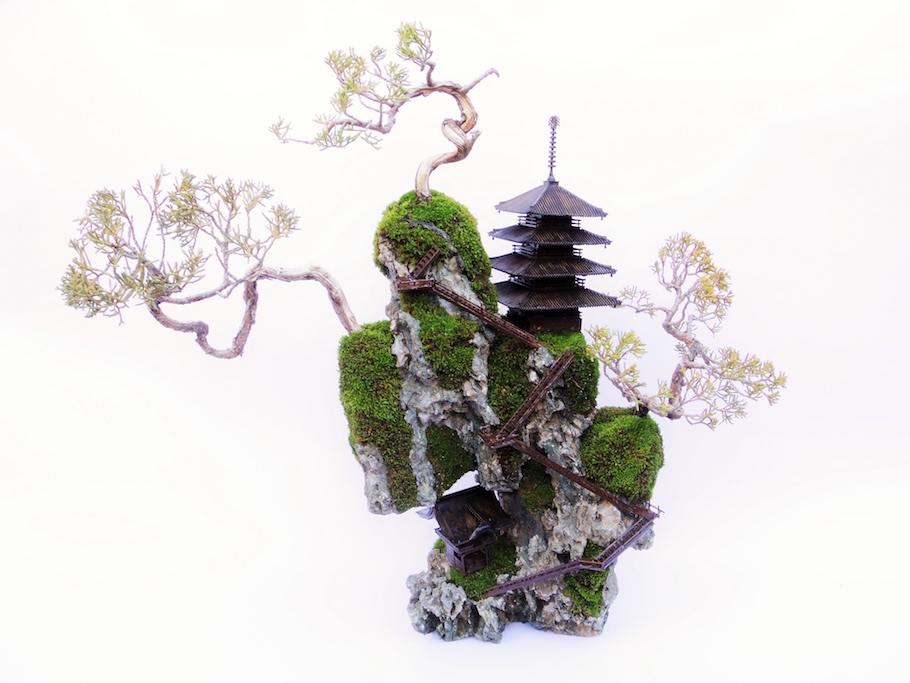 Cliff Bonsai tree, miniature landscape